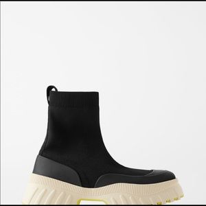 “SOLD OUT” ZARA SNEAKERS